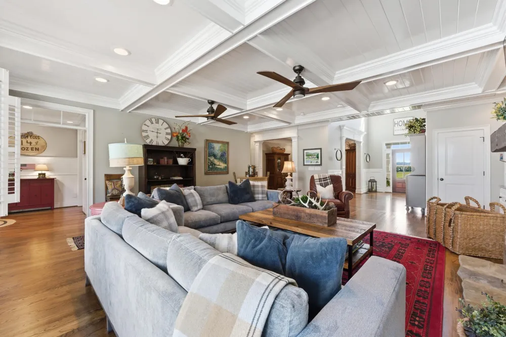 1876 Glass Mill Road Chickamauga, GA 30707