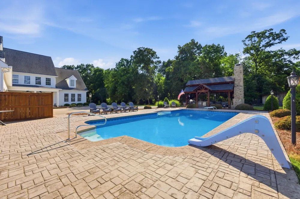 1876 Glass Mill Road Chickamauga, GA 30707