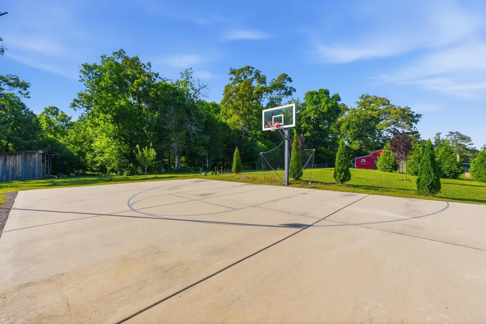 1876 Glass Mill Road Chickamauga, GA 30707