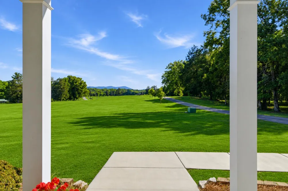 1876 Glass Mill Road Chickamauga, GA 30707