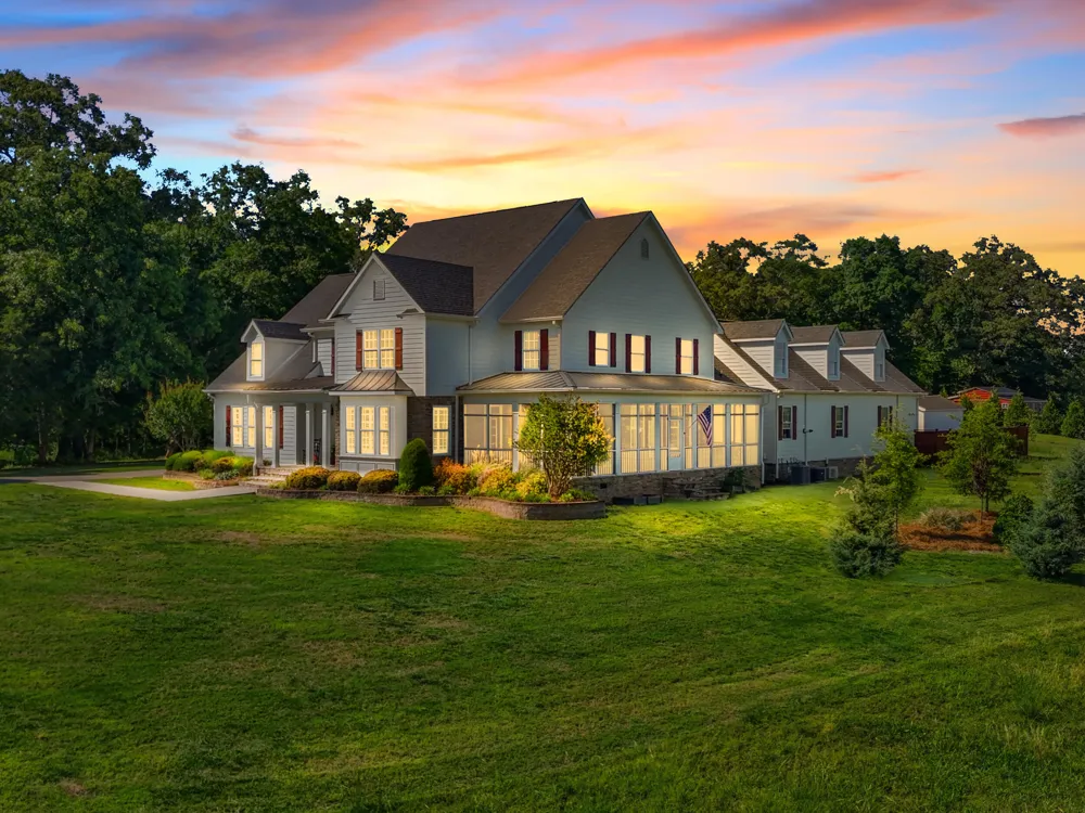 1876 Glass Mill Road Chickamauga, GA 30707