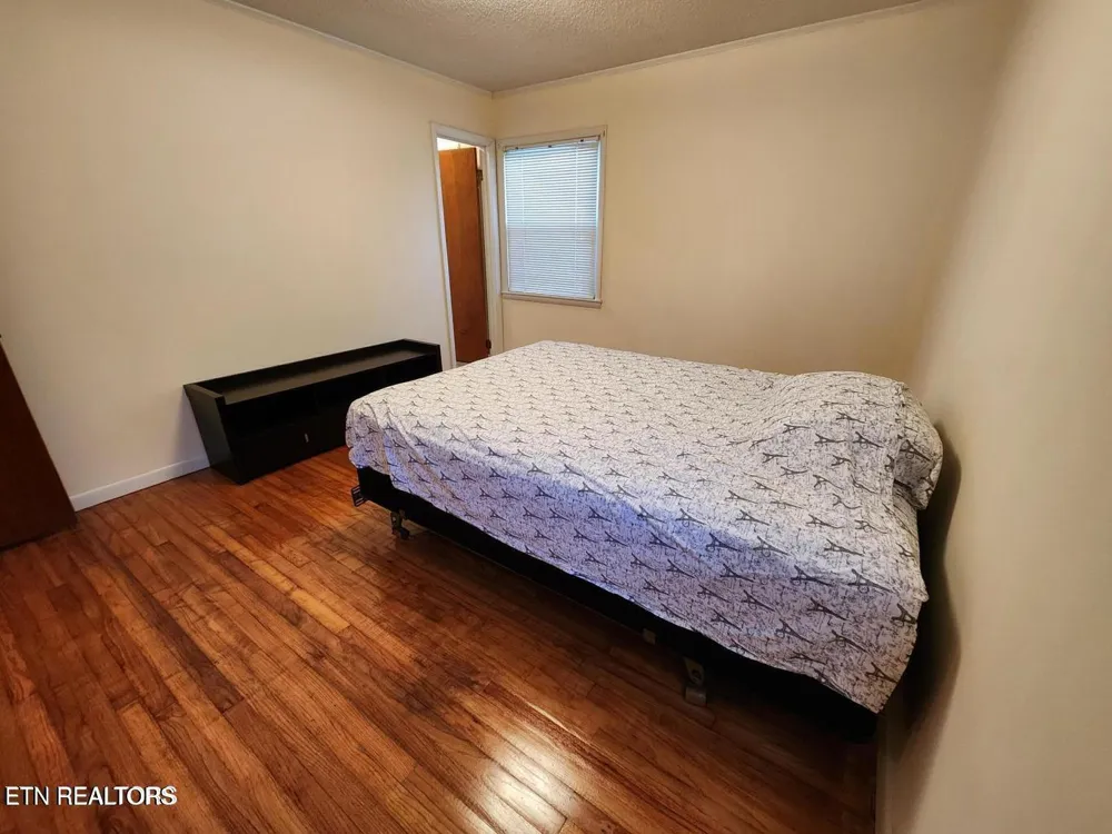1506 Ridgeway Circle Athens, TN 37303