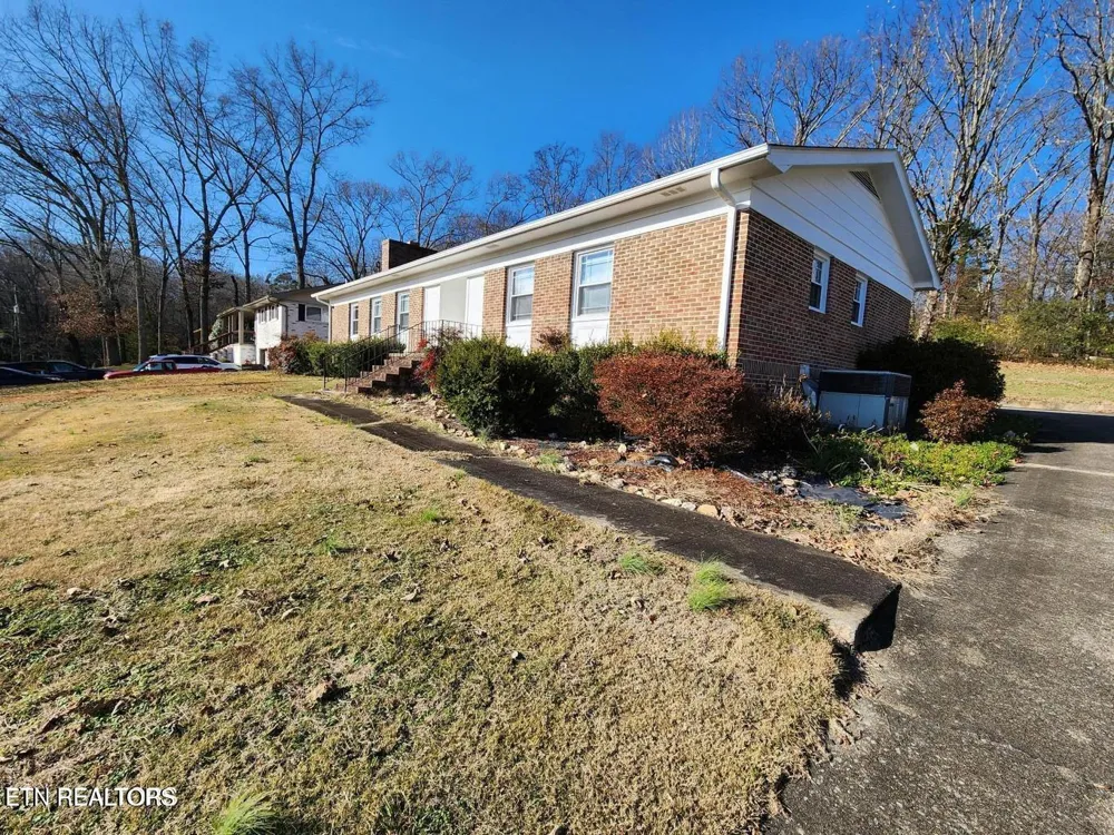 1506 Ridgeway Circle Athens, TN 37303