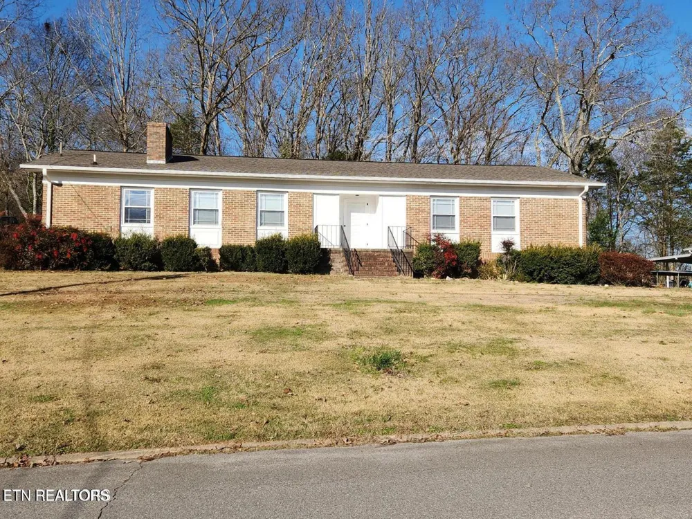 1506 Ridgeway Circle Athens, TN 37303