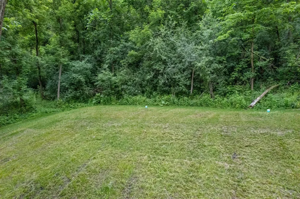 15315 County Road 25 Rollingstone, MN 55969