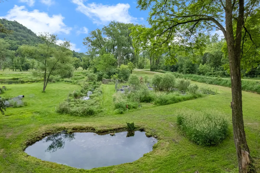 15315 County Road 25 Rollingstone, MN 55969