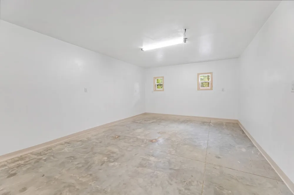 15315 County Road 25 Rollingstone, MN 55969