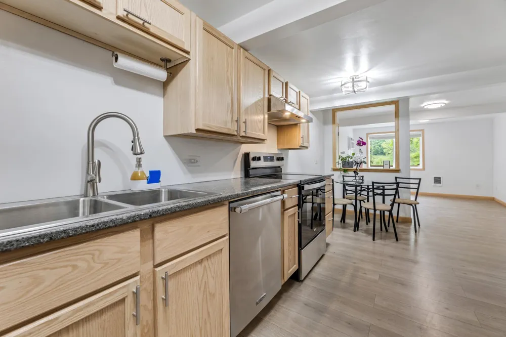 15315 County Road 25 Rollingstone, MN 55969