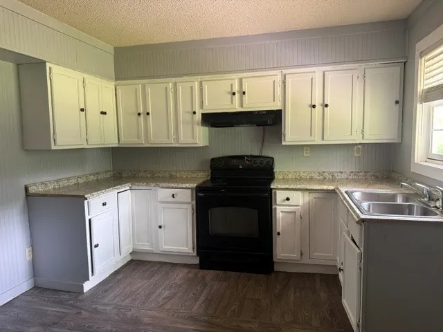 805 W 3rd Street Clarksville, TX 75426