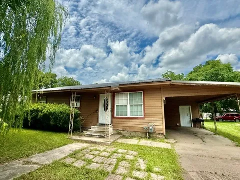 805 W 3rd Street