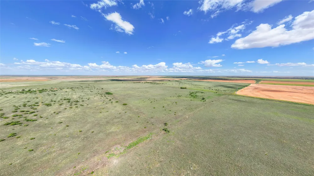 300 County Road 232 Rotan, TX 79546