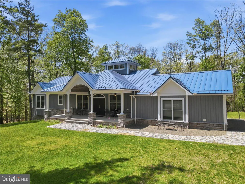 115 RIDGEWOOD LANE Hawley, PA 18428