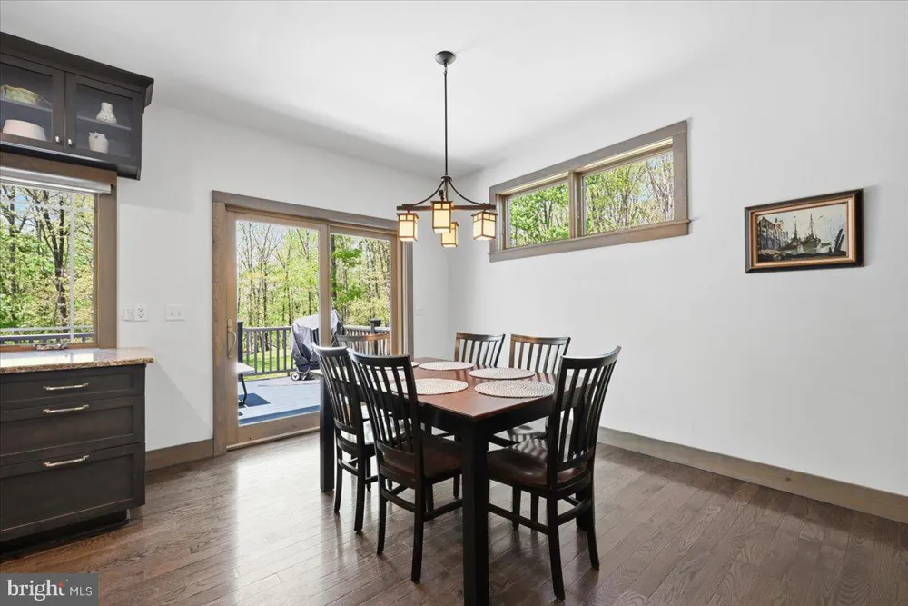 115 RIDGEWOOD LANE Hawley, PA 18428