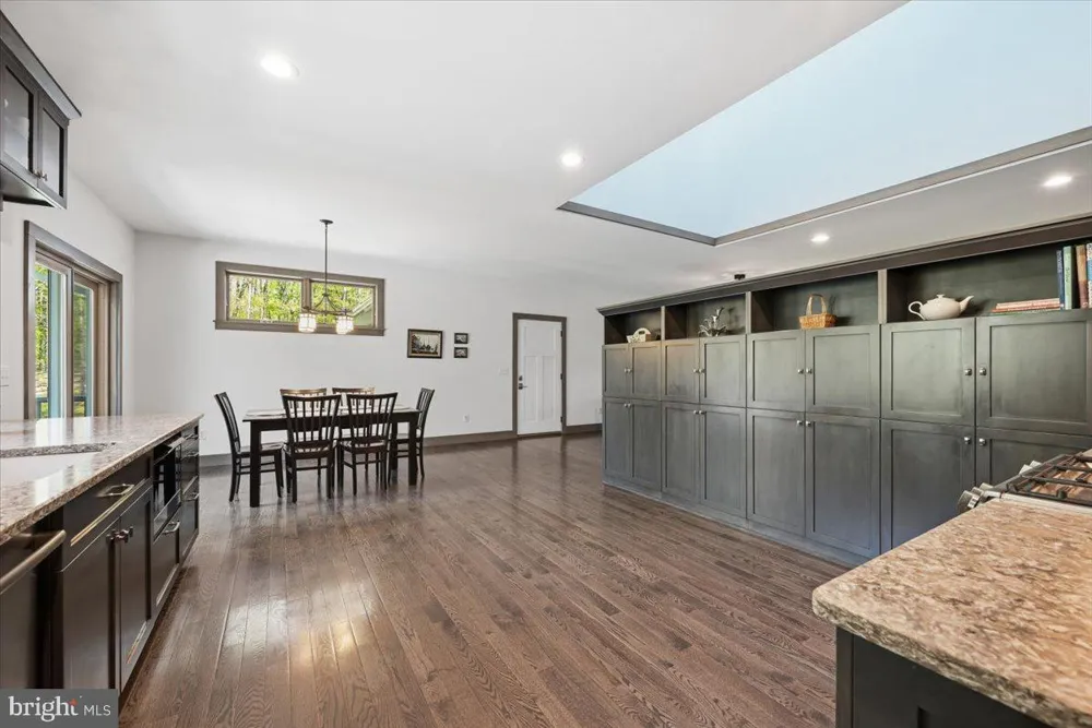 115 RIDGEWOOD LANE Hawley, PA 18428
