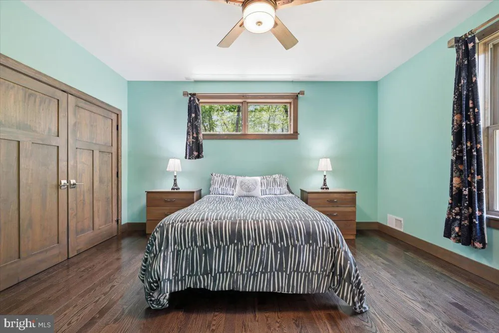 115 RIDGEWOOD LANE Hawley, PA 18428