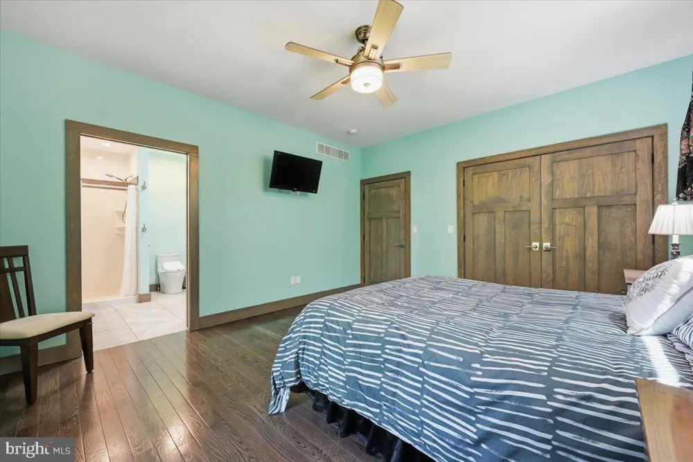 115 RIDGEWOOD LANE Hawley, PA 18428