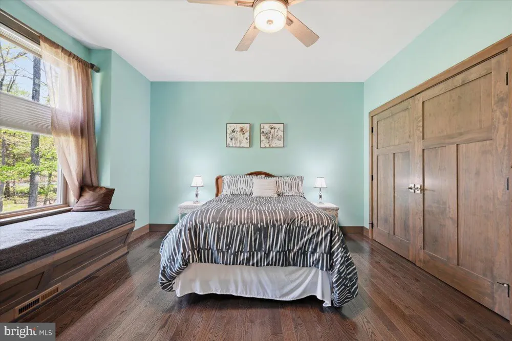 115 RIDGEWOOD LANE Hawley, PA 18428