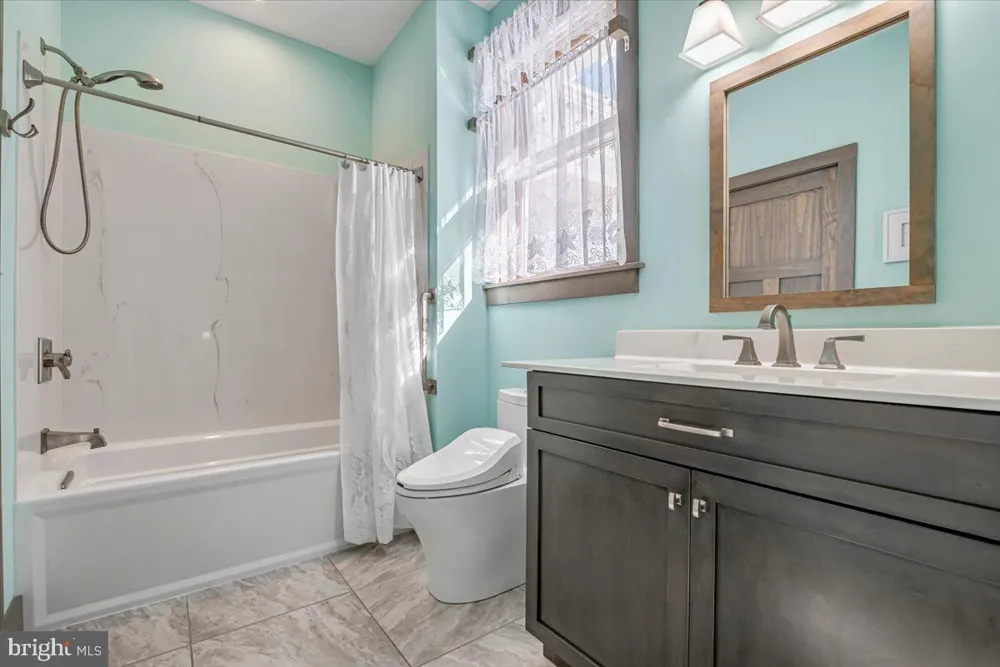 115 RIDGEWOOD LANE Hawley, PA 18428