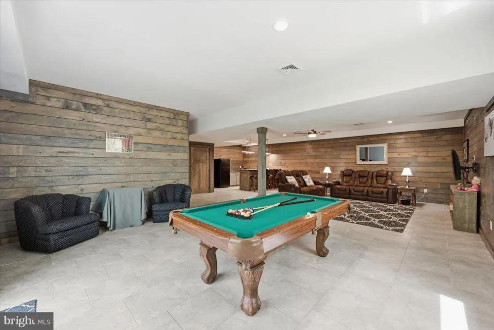 115 RIDGEWOOD LANE Hawley, PA 18428