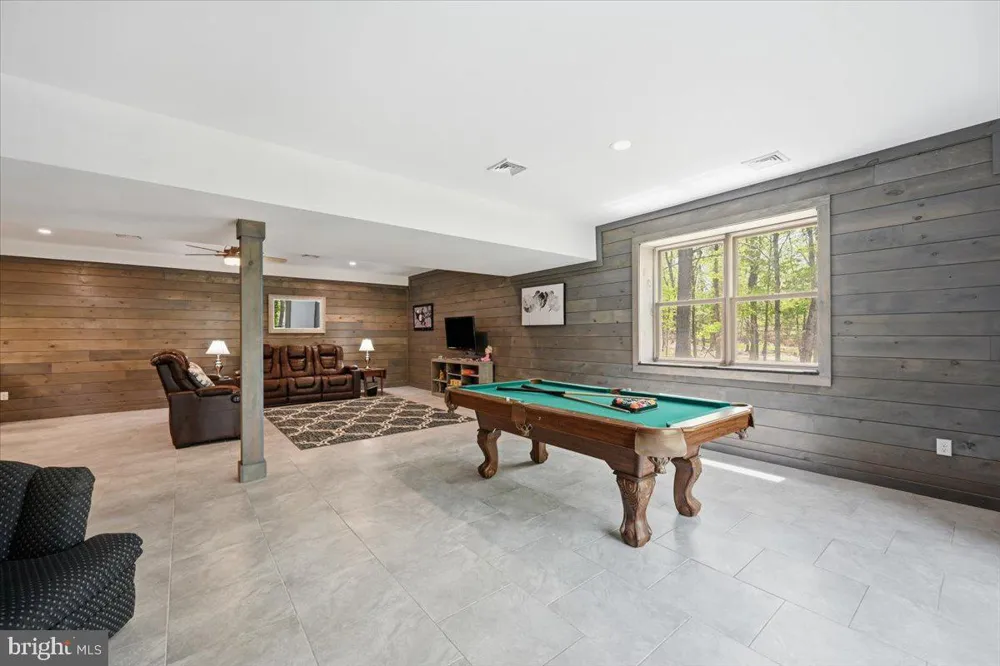115 RIDGEWOOD LANE Hawley, PA 18428