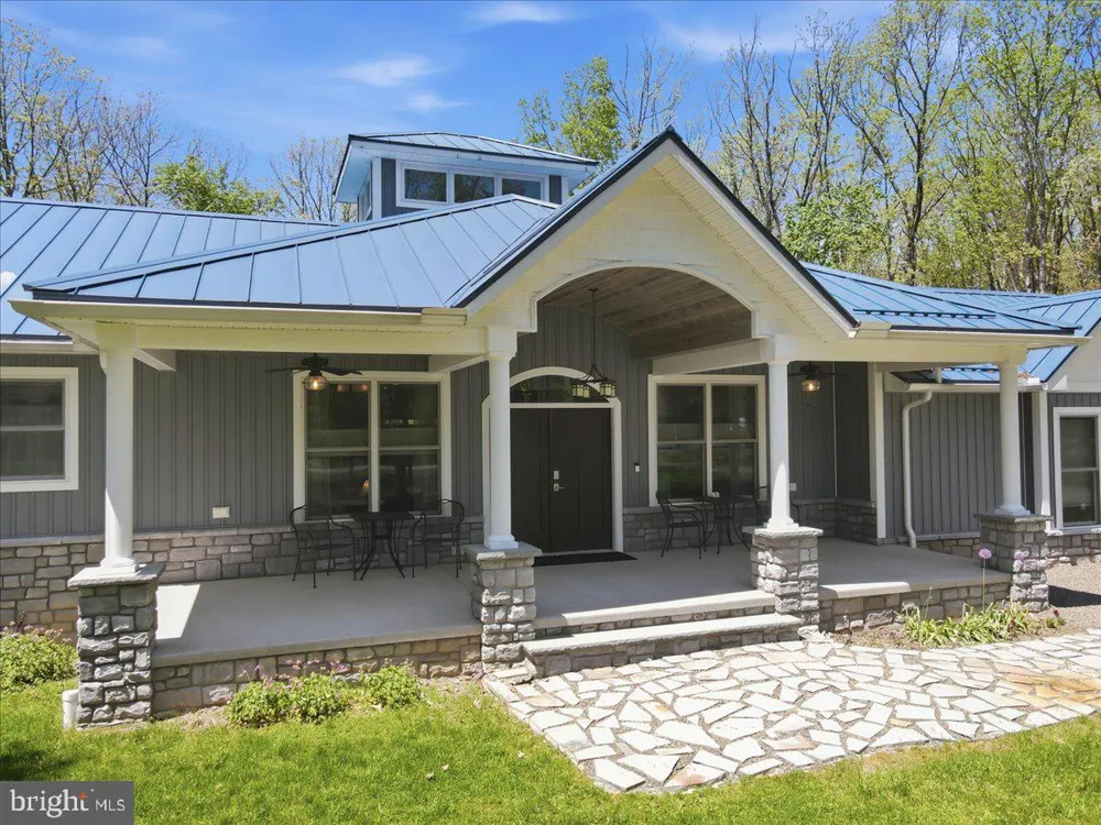 115 RIDGEWOOD LANE Hawley, PA 18428