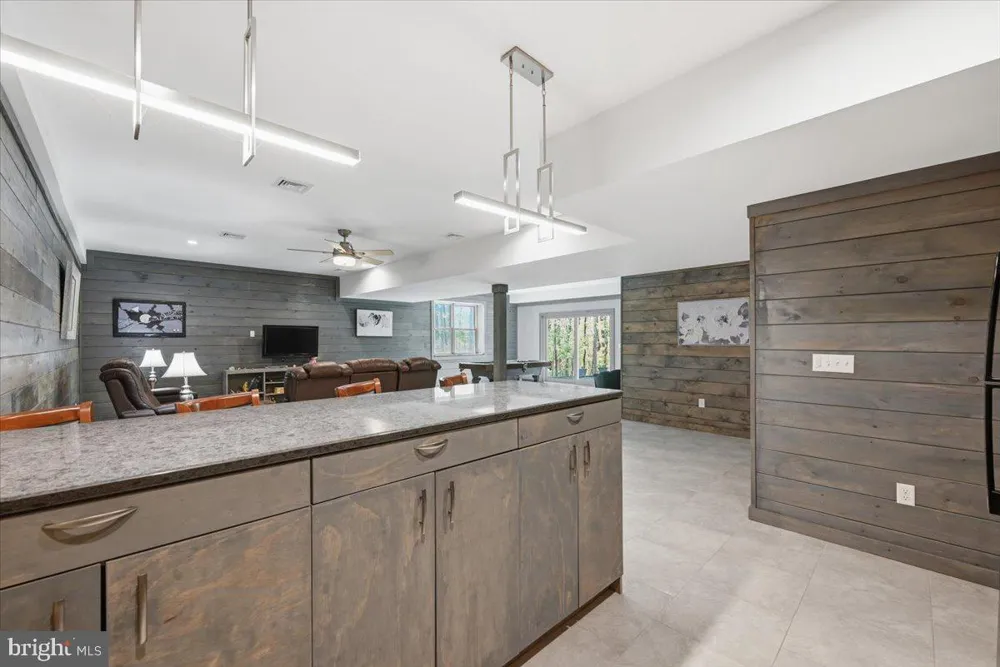 115 RIDGEWOOD LANE Hawley, PA 18428