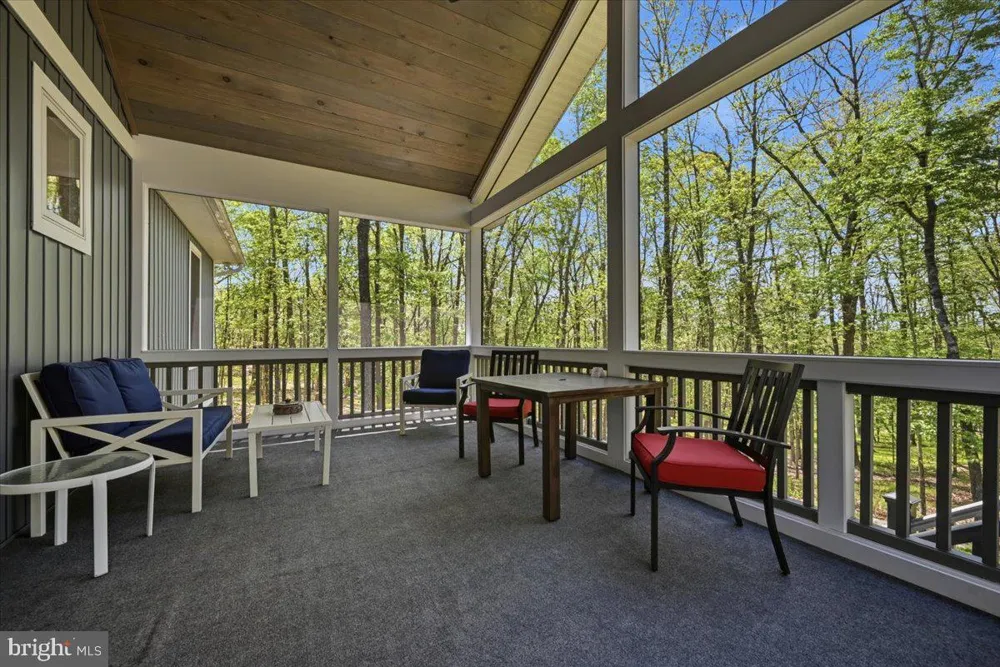 115 RIDGEWOOD LANE Hawley, PA 18428