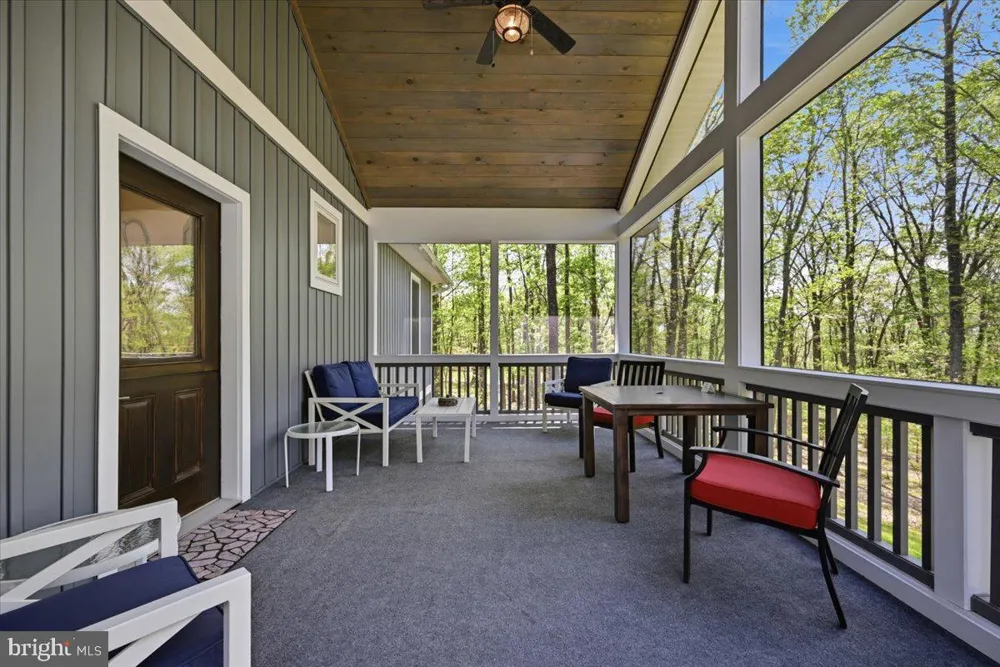 115 RIDGEWOOD LANE Hawley, PA 18428