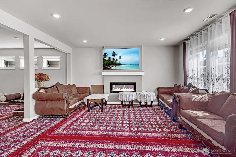 28221 33rd Place S Auburn, WA 98001
