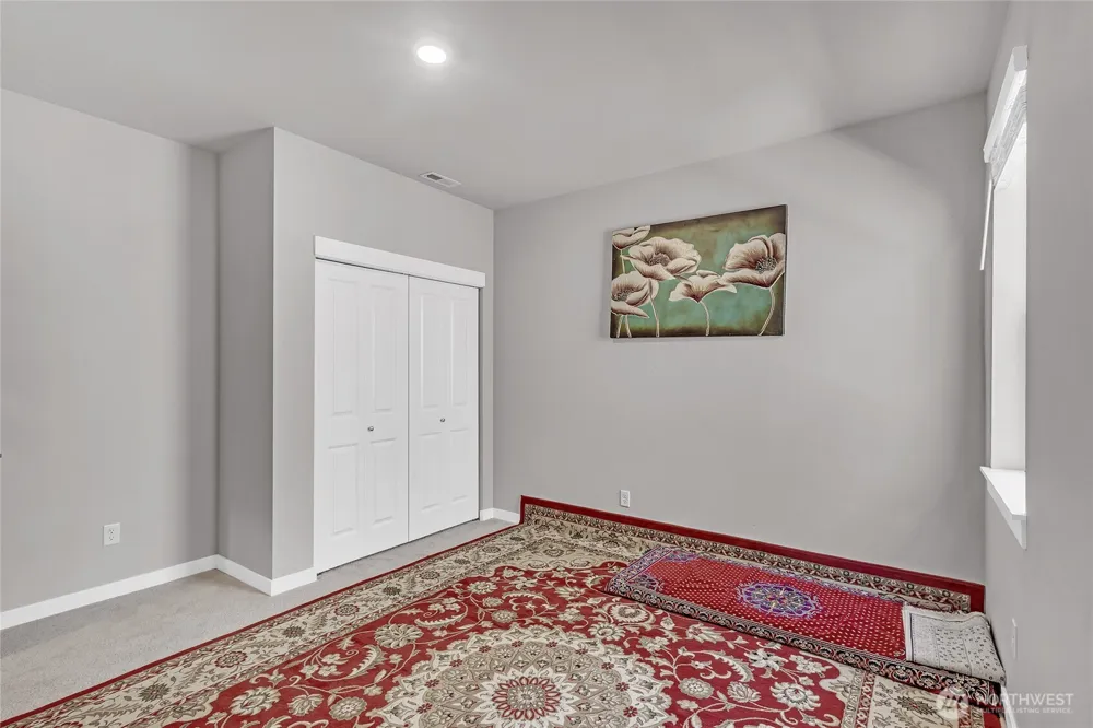 28221 33rd Place S Auburn, WA 98001