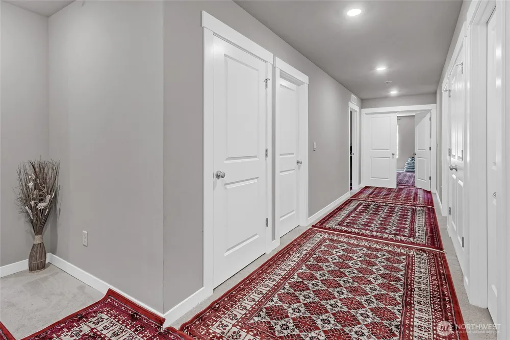 28221 33rd Place S Auburn, WA 98001