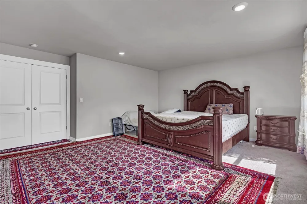 28221 33rd Place S Auburn, WA 98001