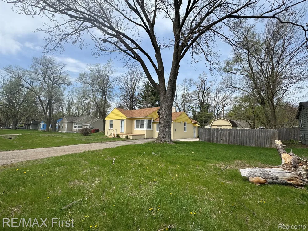 20200 Westhampton Avenue Southfield City, MI 48075