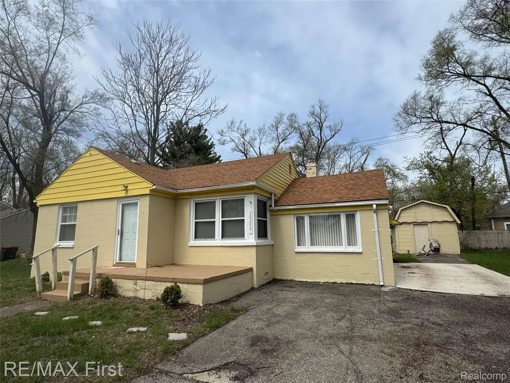 20200 Westhampton Avenue Southfield City, MI 48075