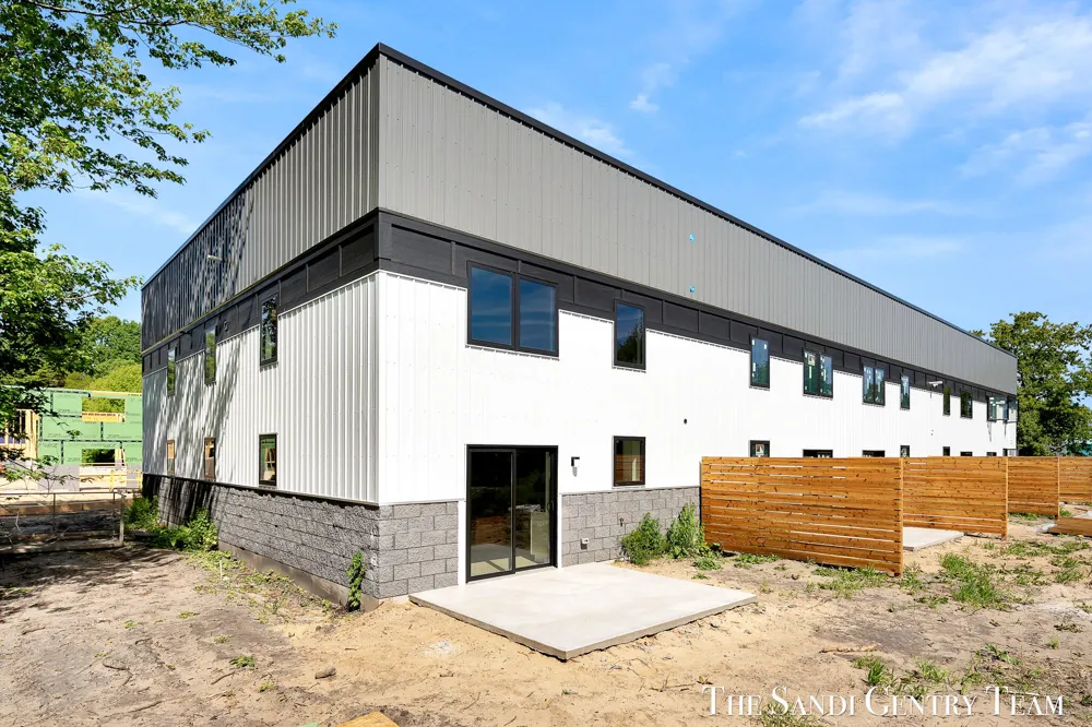 1500 Kooiman Avenue #12 Grand Haven City, MI 49417