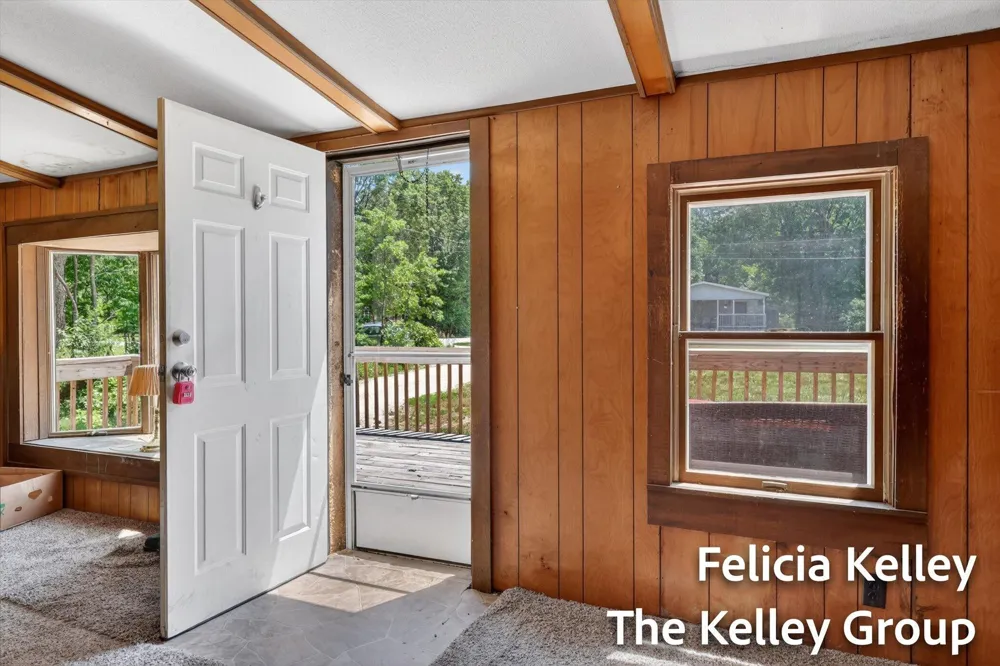 17158 Seneca Court Winfield Township, MI 49329