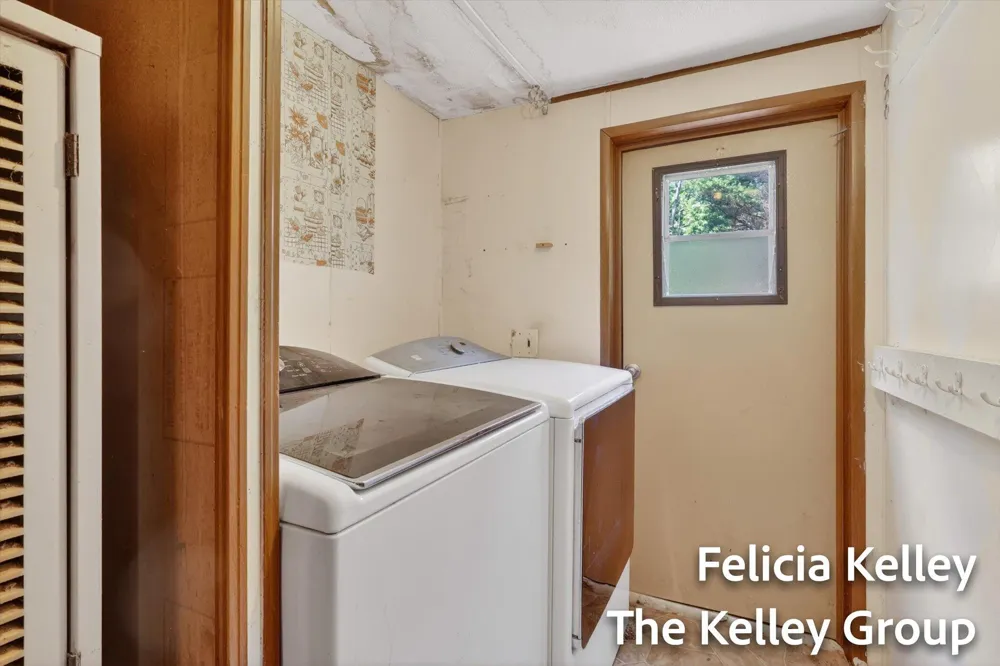 17158 Seneca Court Winfield Township, MI 49329