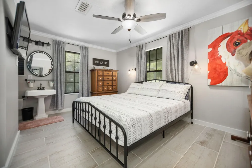 160 Dailey Road Crockett, TX 75835