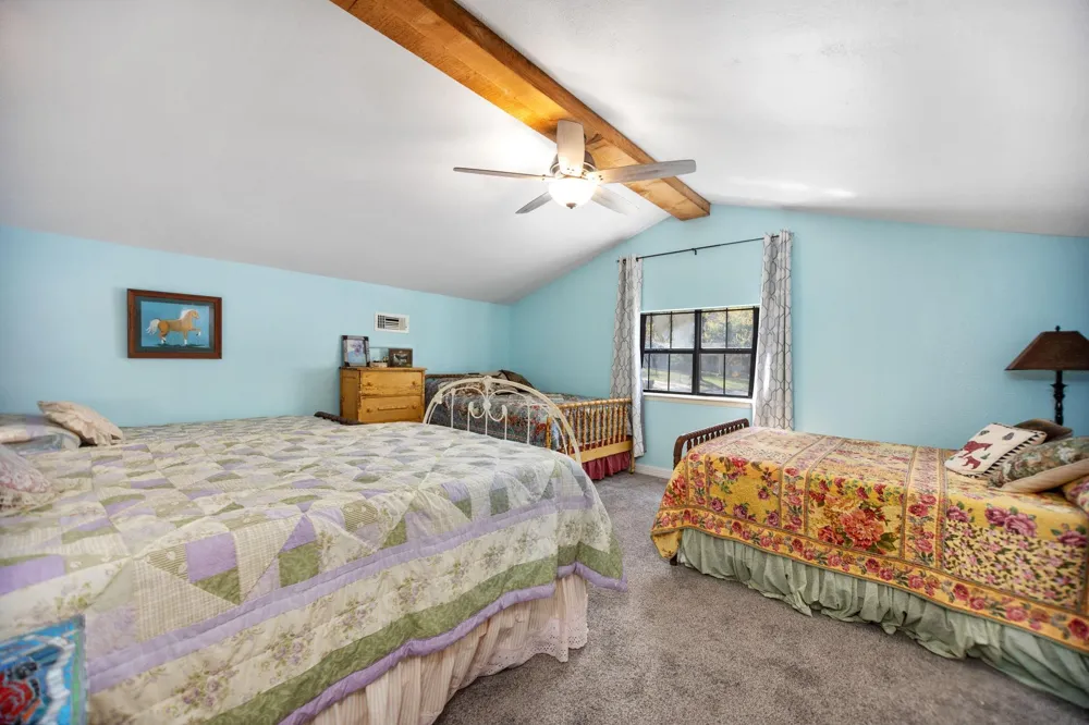 160 Dailey Road Crockett, TX 75835