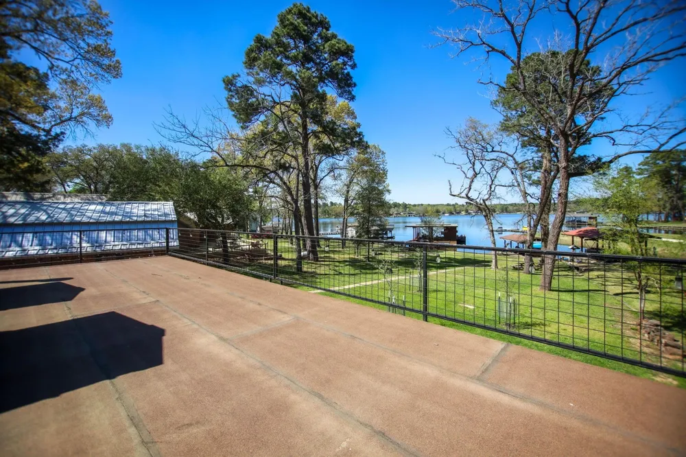 160 Dailey Road Crockett, TX 75835