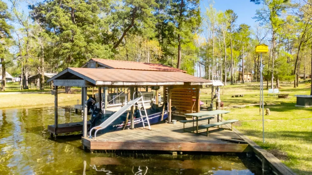 160 Dailey Road Crockett, TX 75835