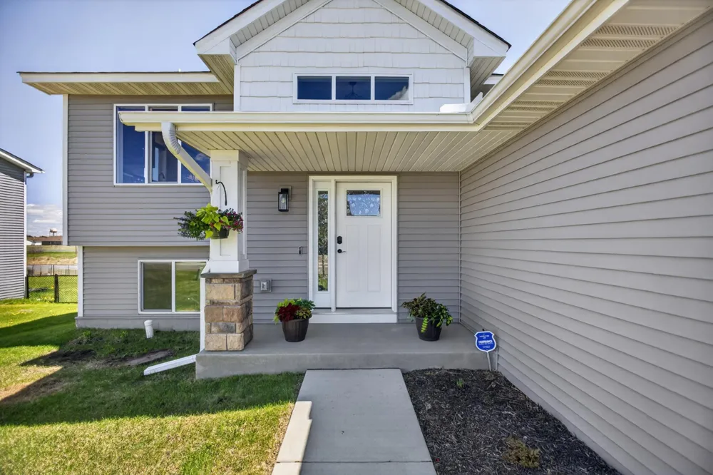 25695 Euclid Avenue Wyoming, MN 55092