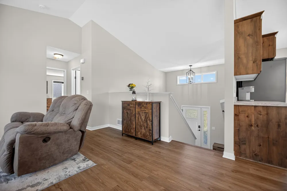 25695 Euclid Avenue Wyoming, MN 55092