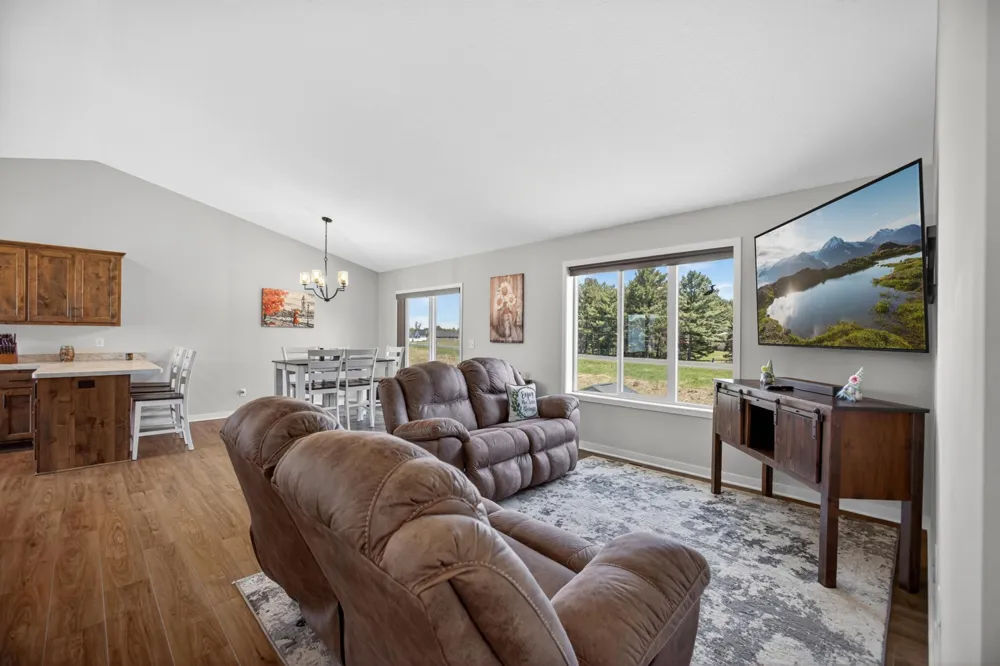 25695 Euclid Avenue Wyoming, MN 55092