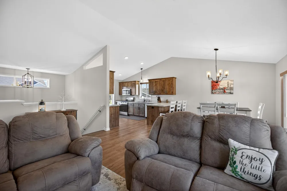 25695 Euclid Avenue Wyoming, MN 55092