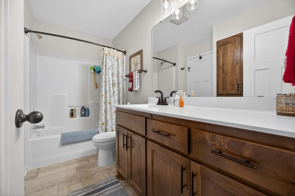 25695 Euclid Avenue Wyoming, MN 55092