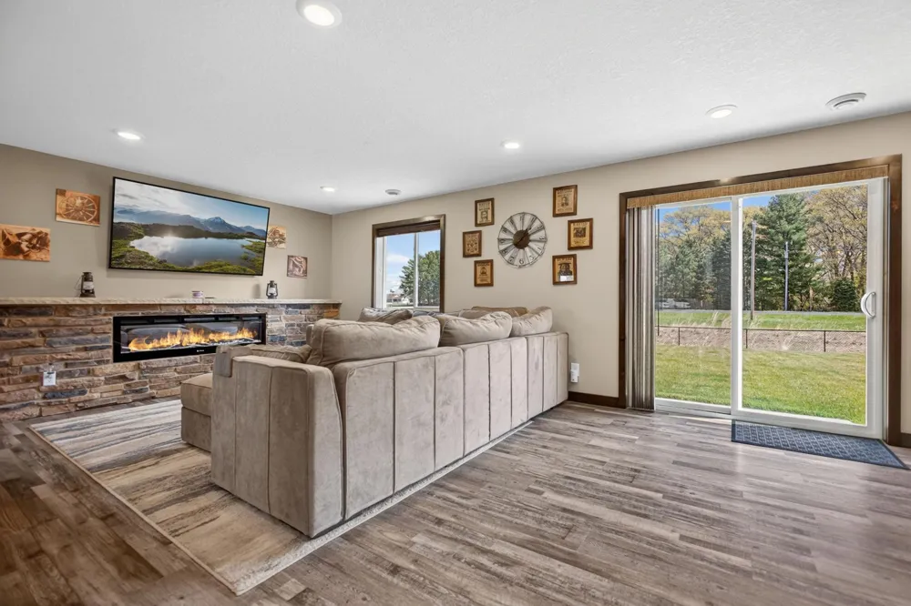 25695 Euclid Avenue Wyoming, MN 55092