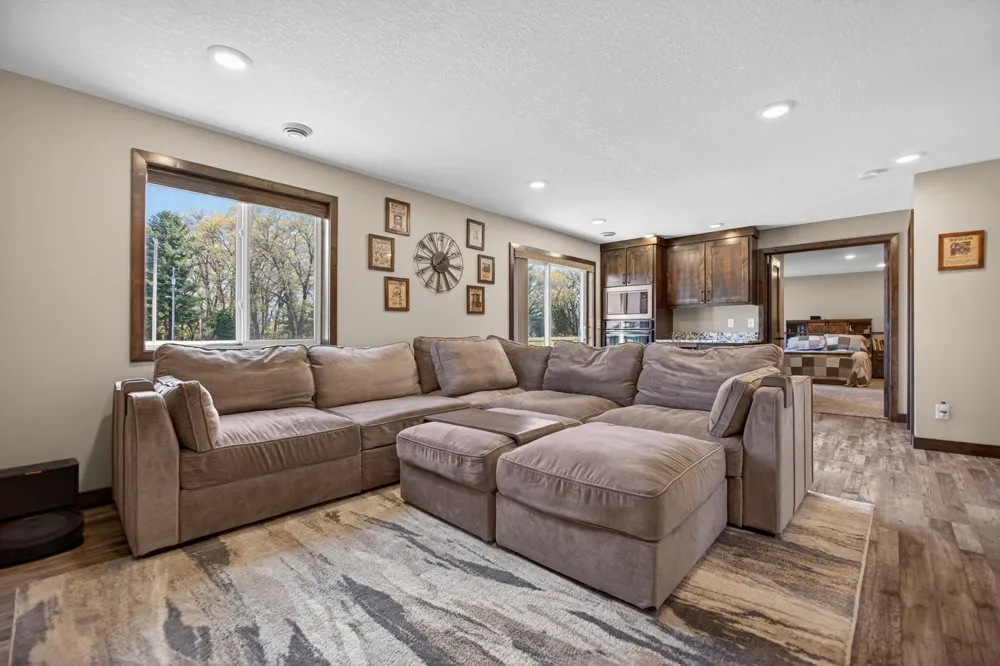 25695 Euclid Avenue Wyoming, MN 55092