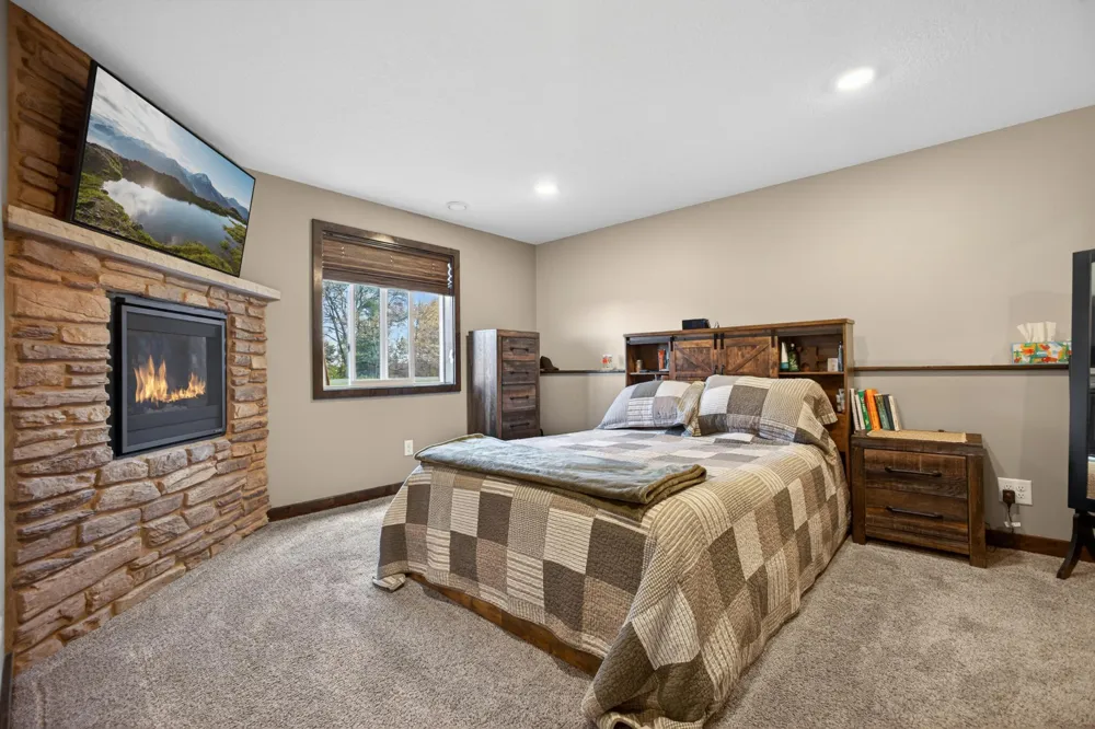 25695 Euclid Avenue Wyoming, MN 55092