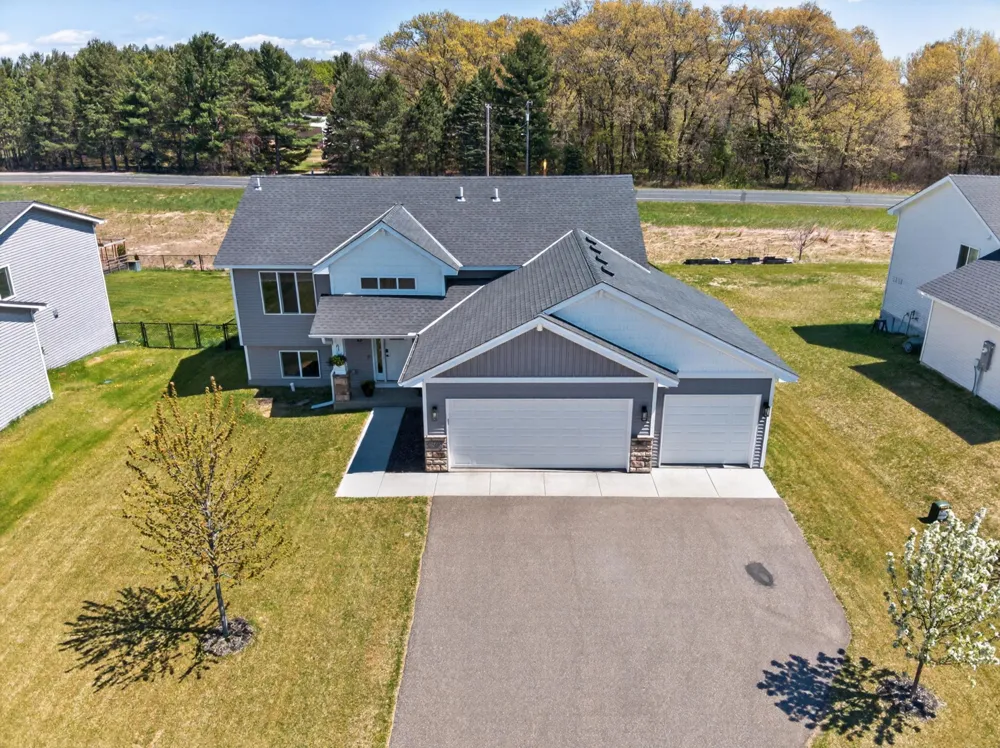 25695 Euclid Avenue Wyoming, MN 55092